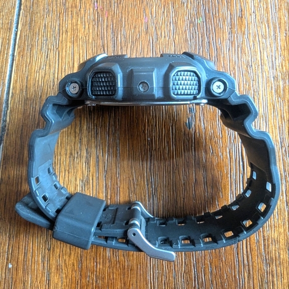 Casio G-Shock GA-100c Watch - Picture 5 of 6